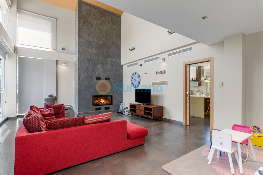 Resale - Villa - Elche/Elx