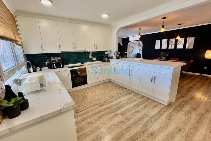 Använda fastigheter - Villa - Rojales