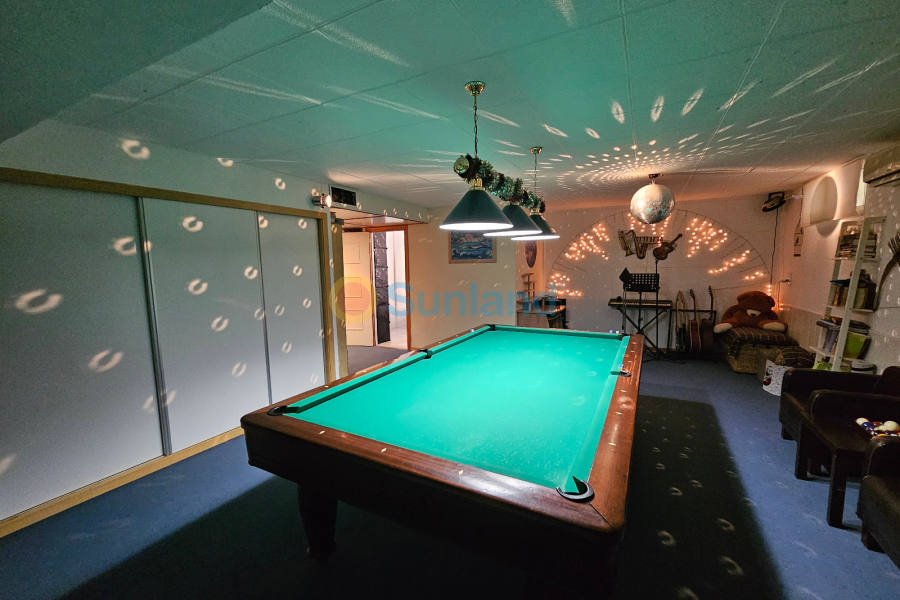 Använda fastigheter - Villa - Los Altos - Royal Park