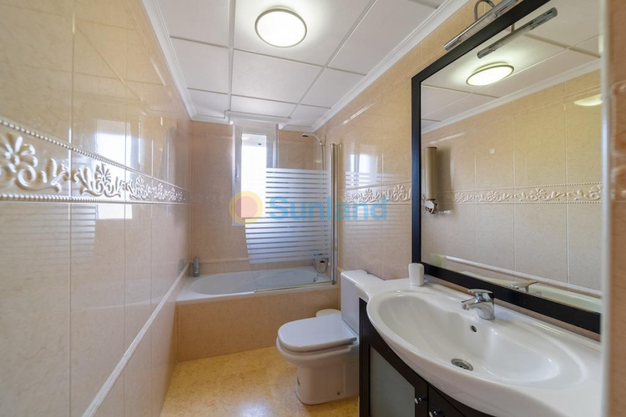 Segunda mano - V - Torrevieja - Torre la mata