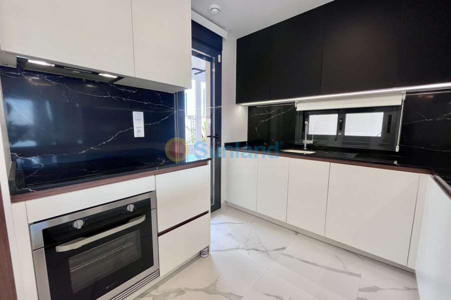 Resale - A - San Miguel De Salinas