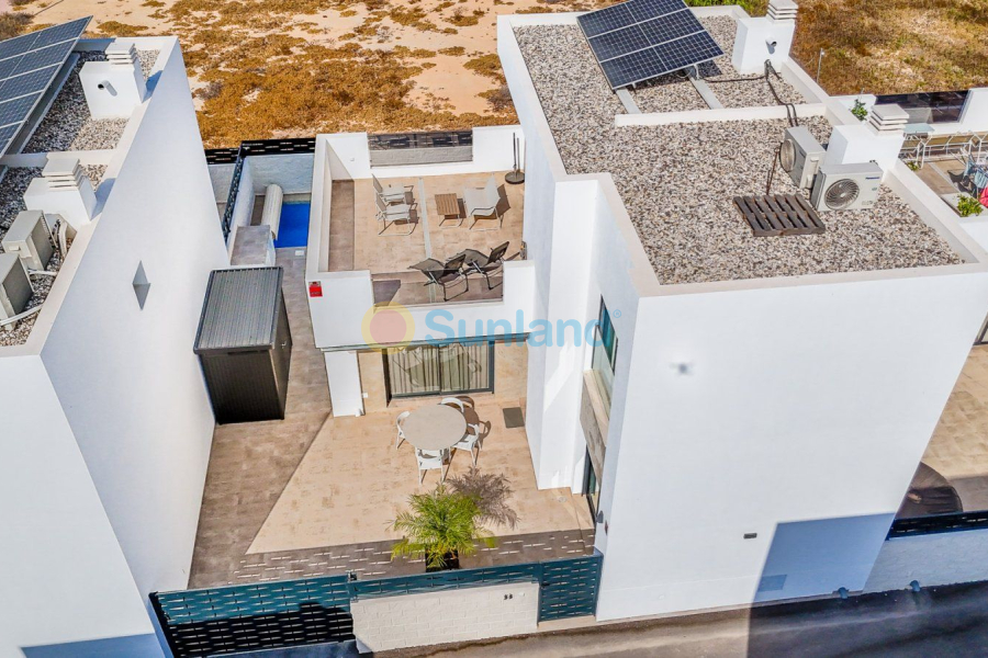 Вторичка - Bилла - Ciudad Quesada