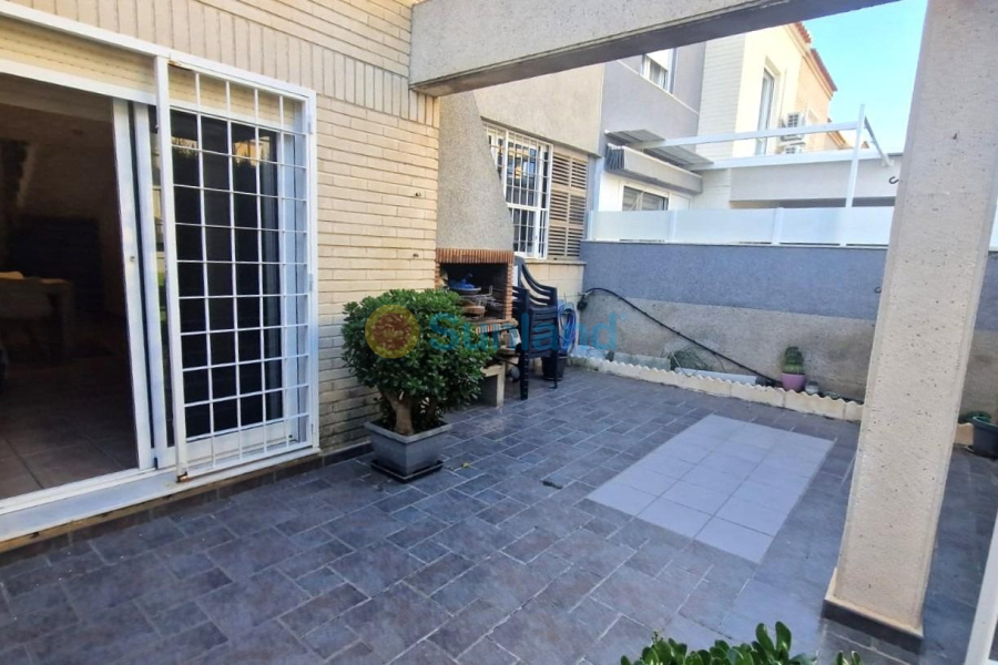 Resale - Townhouse - Torrevieja - 