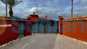 Resale - Country house - Orihuela