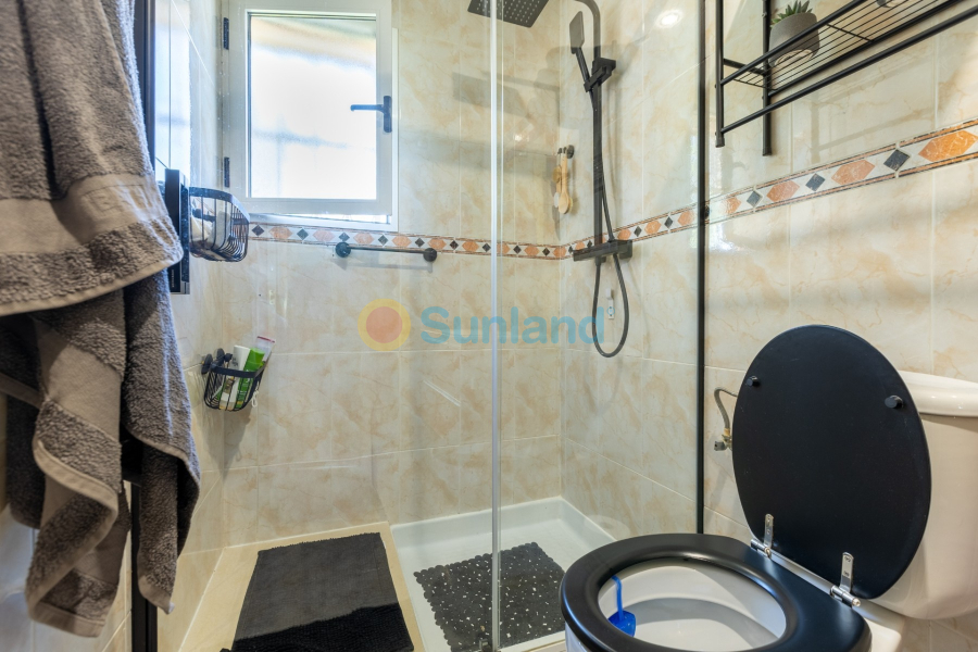 Вторичка - Bилла - Benijofar