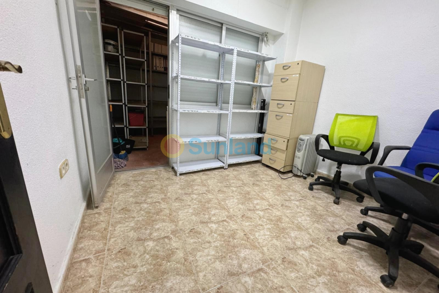 Använda fastigheter - Commercial space - Guardamar del Segura