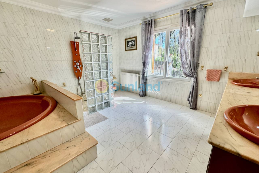 Segunda mano - Country house - Castalla