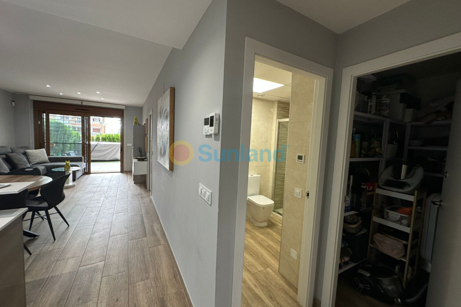 Resale - Apartment - Orihuela Costa - Los Dolses