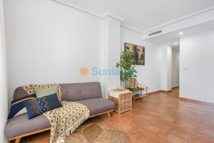 Resale - Apartment - Guardamar del Segura - 