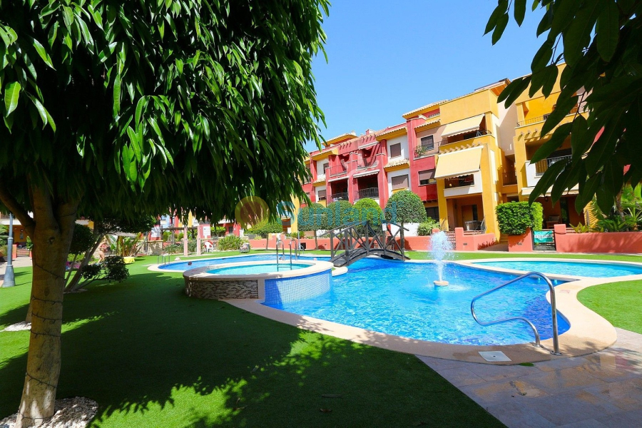 Resale - Apartment - Cabo Roig
