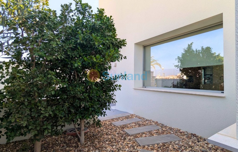 Resale - Detached Villa - Benijofar