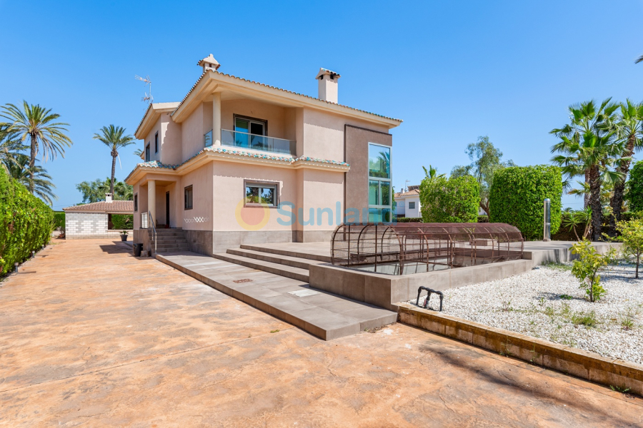 Resale - Villa - Elche/Elx