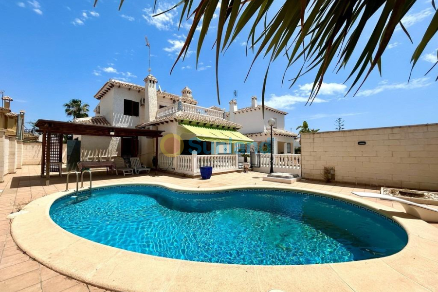 Brukte eiendommer - Villa - Orihuela Costa - La Zenia