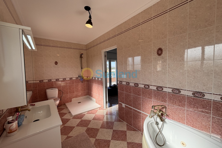 Brukte eiendommer - V - Benijofar