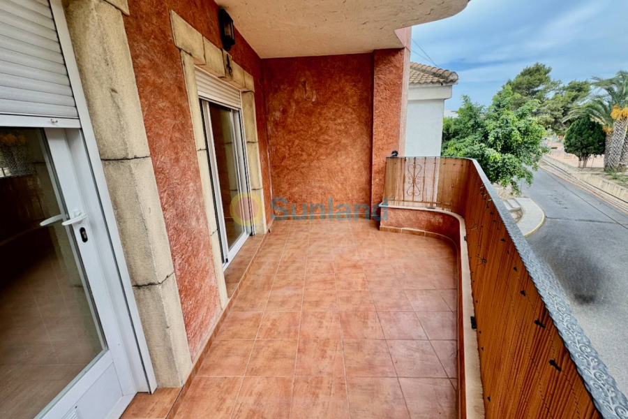 Resale - Apartment - Formentera del Segura - 