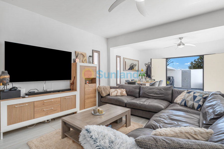 Resale - Villa - Ciudad Quesada - Rojales