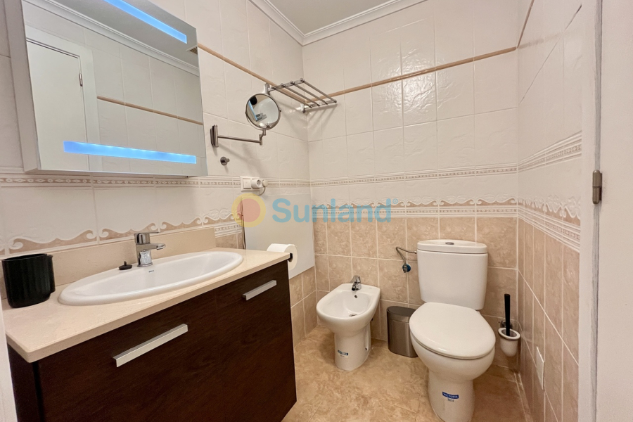 Resale - T - La Mata