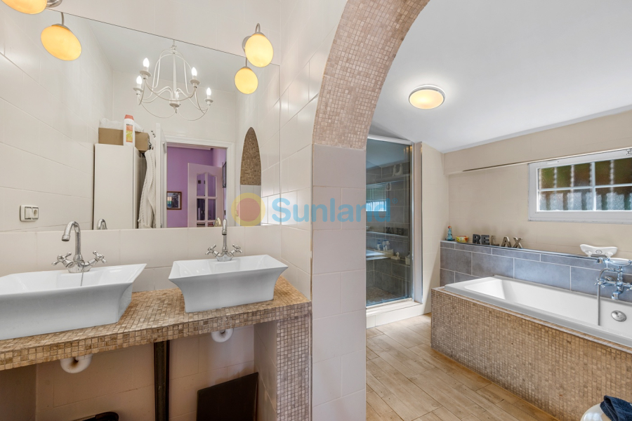 Resale - Country estate - Almoradí - Las Heredades