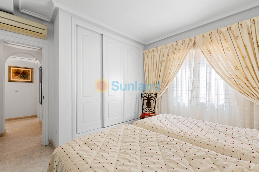 Segunda mano - Chalet - Ciudad Quesada - Rojales