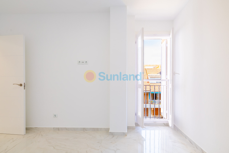 Segunda mano - Ático - Torrevieja - Acequion