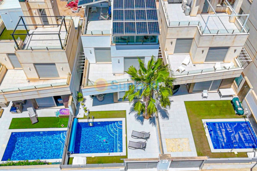 Resale - Villa - Orihuela Costa - Lomas De Cabo Roig