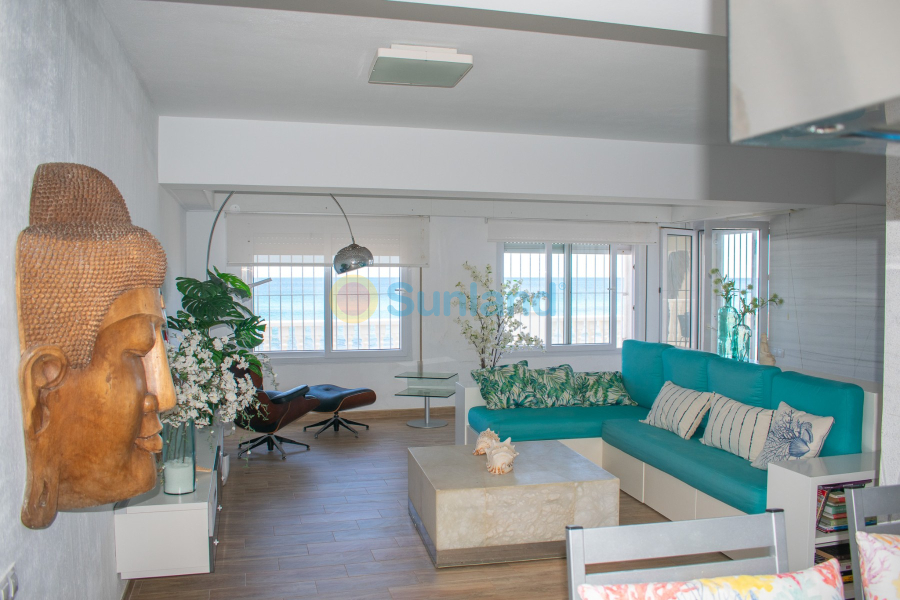 Resale - Villa - La Manga del Mar Menor - 