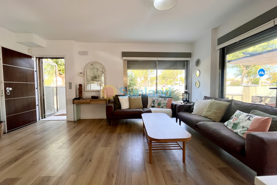 Resale - V - Torre De La Horadada