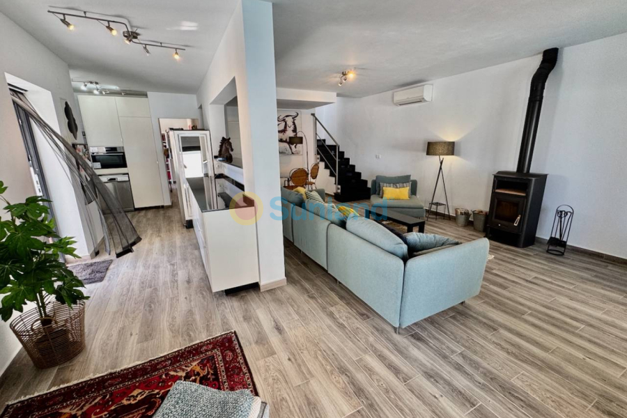 Resale - Villa - Punta Prima - 