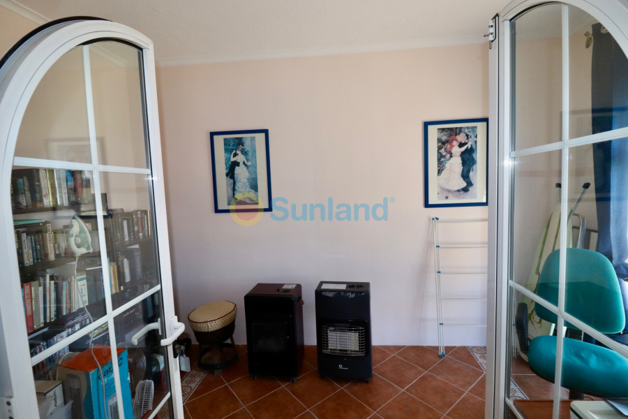 Resale - Country house - Catral