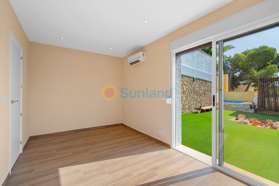 Resale - Villa - La Nucía - La nucia