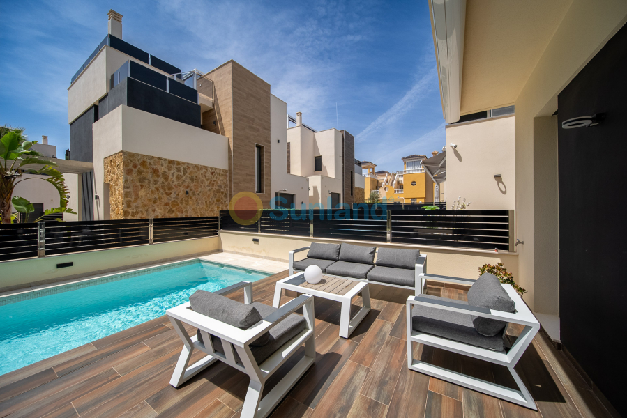 Använda fastigheter - Villa - Orihuela Costa - Lomas De Cabo Roig