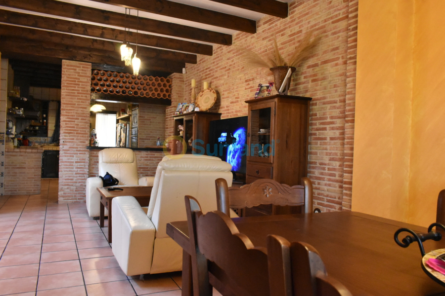 Вторичка - h - Algorfa