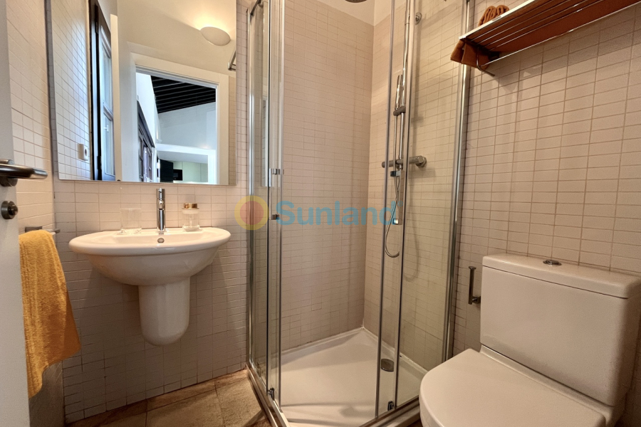 Brukte eiendommer - T - Sucina