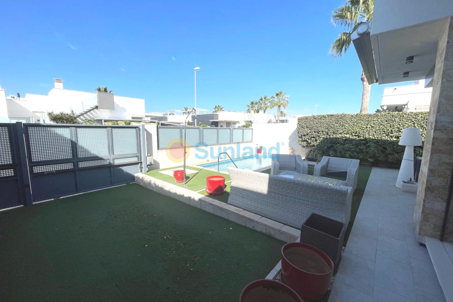 Segunda mano - Chalet - Ciudad Quesada - Pueblo Bravo