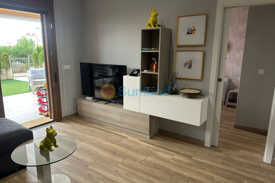 Resale - Apartment - Orihuela Costa - Los Dolses