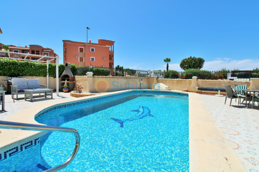 Resale - Apartment - Villamartin - PAU 8