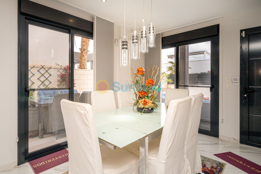 Segunda mano - Chalet - Ciudad Quesada - Rojales