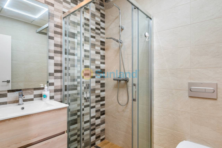 Вторичка - Bилла - Ciudad Quesada