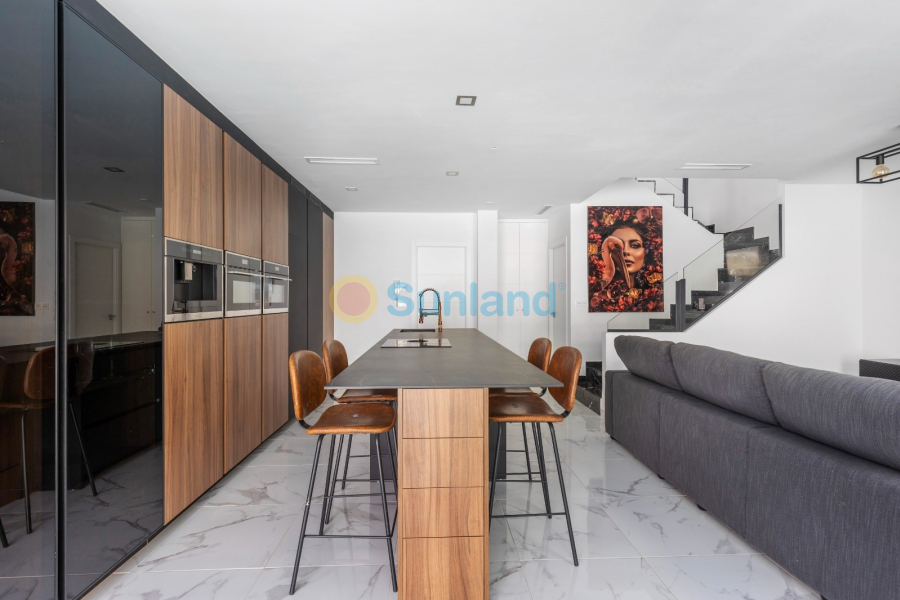 Resale - Villa - Los Montesinos - 