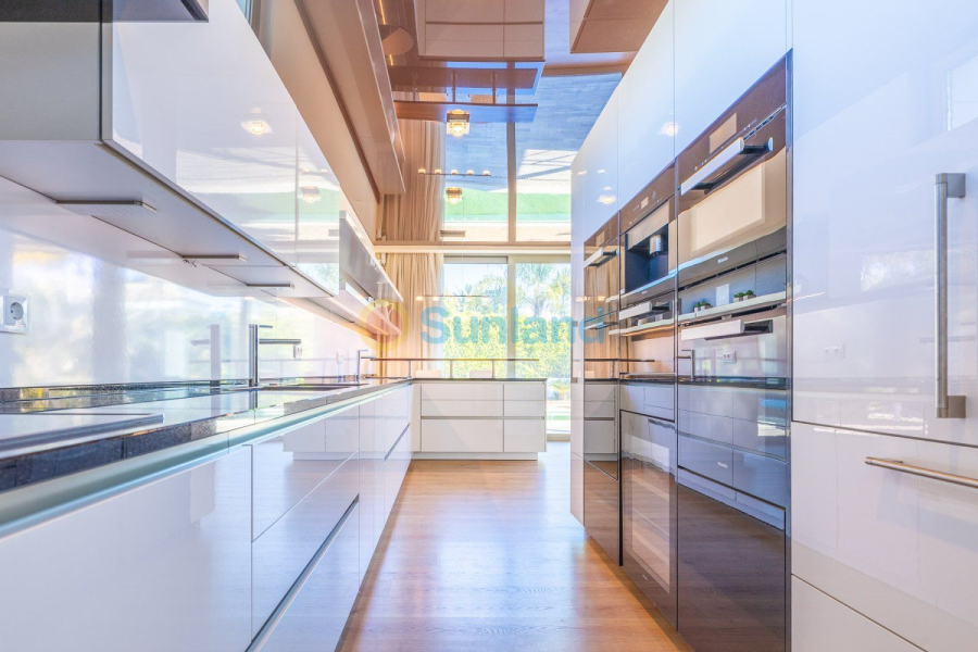 Segunda mano - Chalet - Orihuela Costa - La Zenia