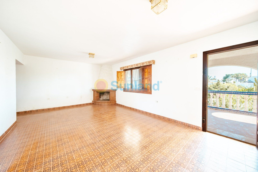 Resale - Villa - Orihuela Costa - Playa Flamenca