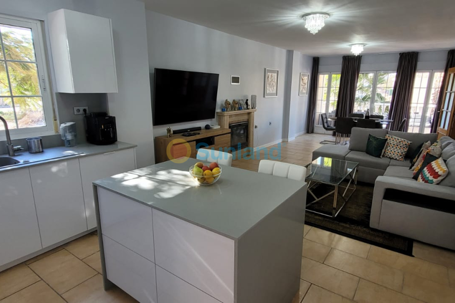 Använda fastigheter - Villa - Almoradí - Almoradi