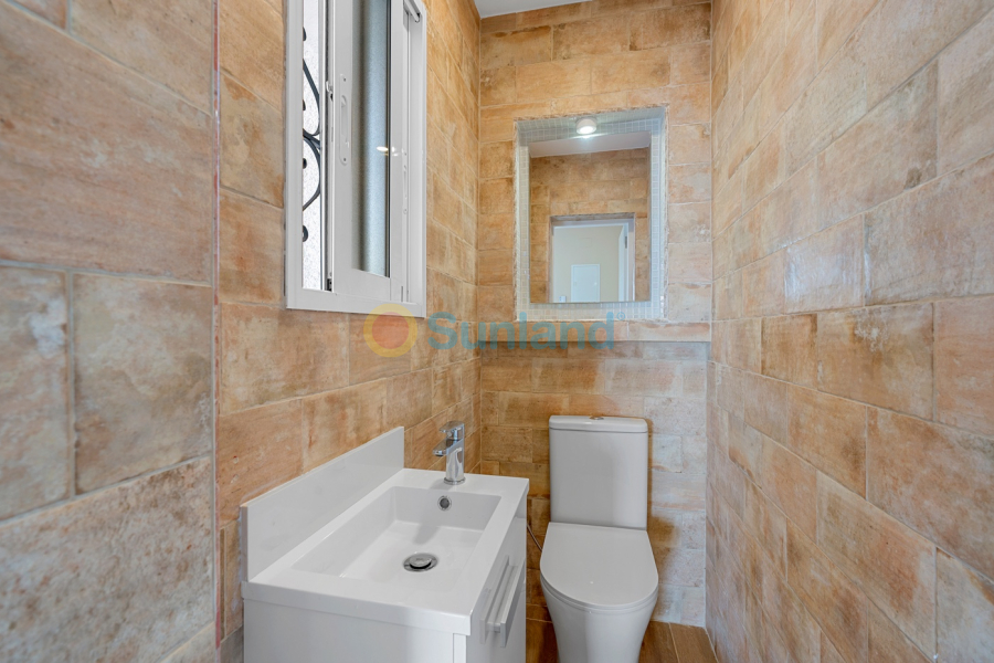 Resale - Villa - La Nucía - La nucia