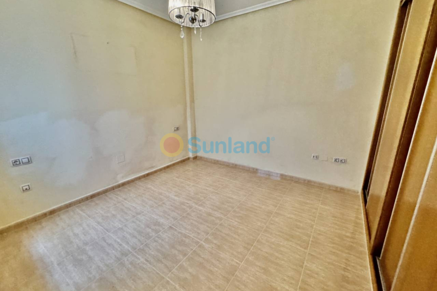 Resale - Apartment - Formentera del Segura - 