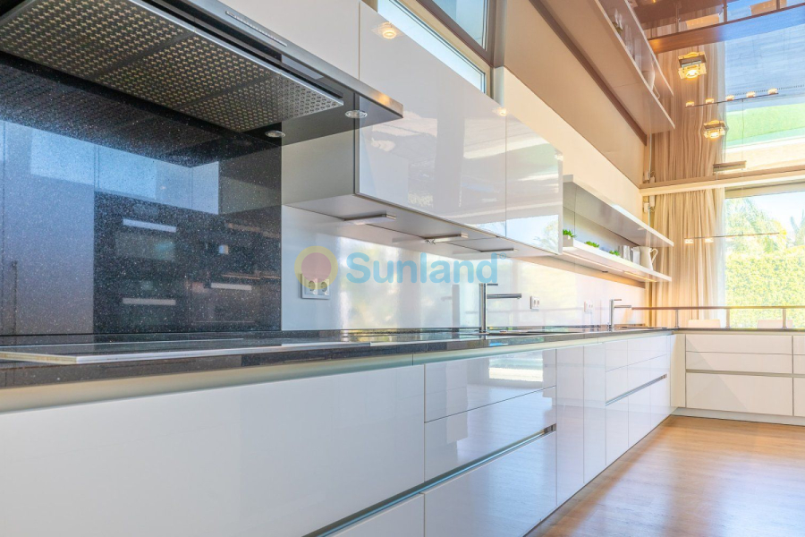 Segunda mano - Chalet - Orihuela Costa - La Zenia