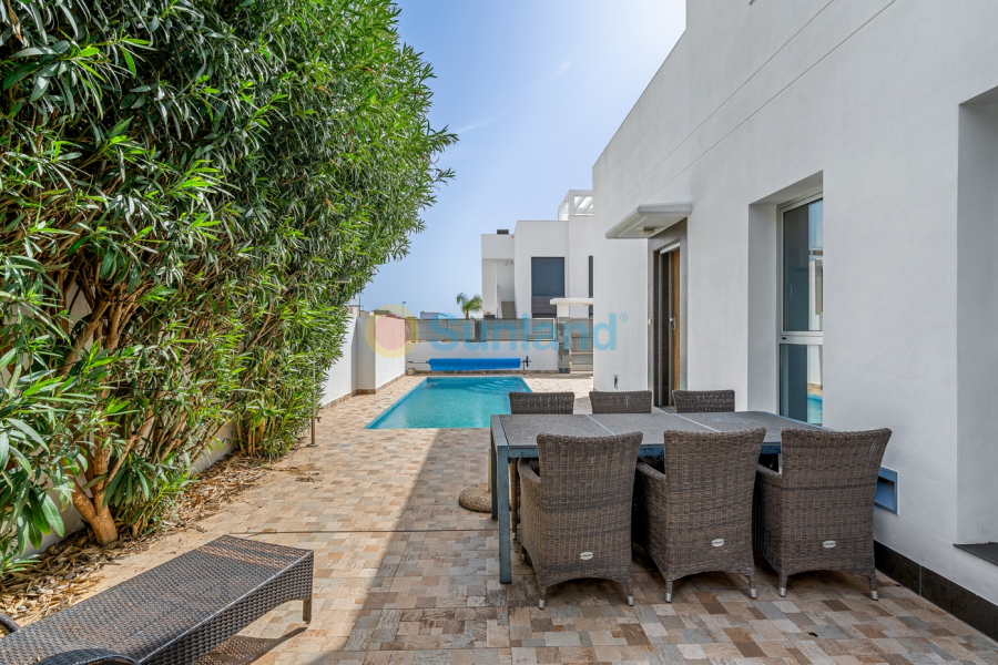 Segunda mano - Chalet - Ciudad Quesada