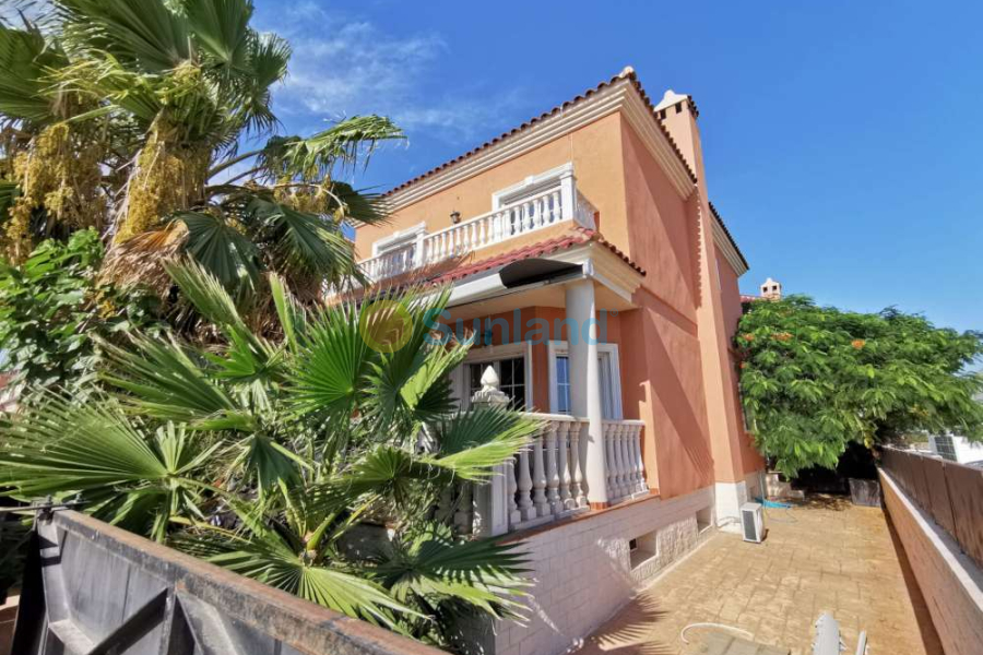 Använda fastigheter - Villa - Almoradí - Almoradi