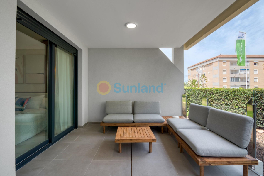 Nueva construcción  - Ground floor apartment - Torrevieja - Punta Prima