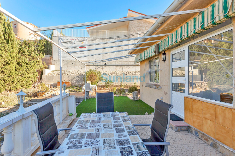 Resale - Villa - Torrevieja - 