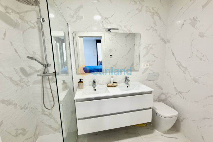 Resale - Villa - Los Montesinos - 